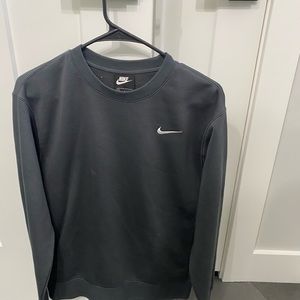 Grey Nike crewneck!